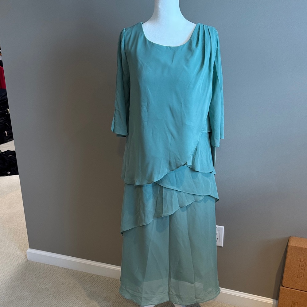 Elegant Sage Green Layered Dress Lace-up Wear Your Love Size 8